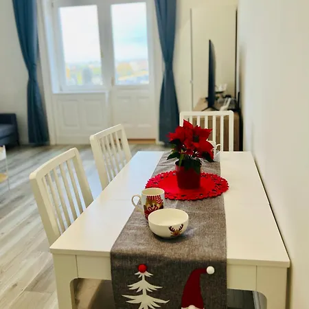 Danube Panorama Apartment *