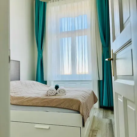 Over The Danube Apartment